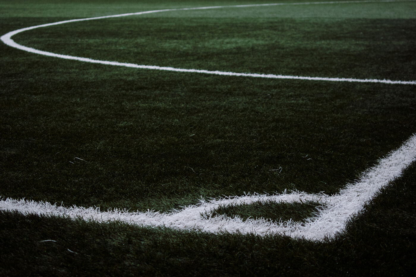 Cancha de fútbol de noche